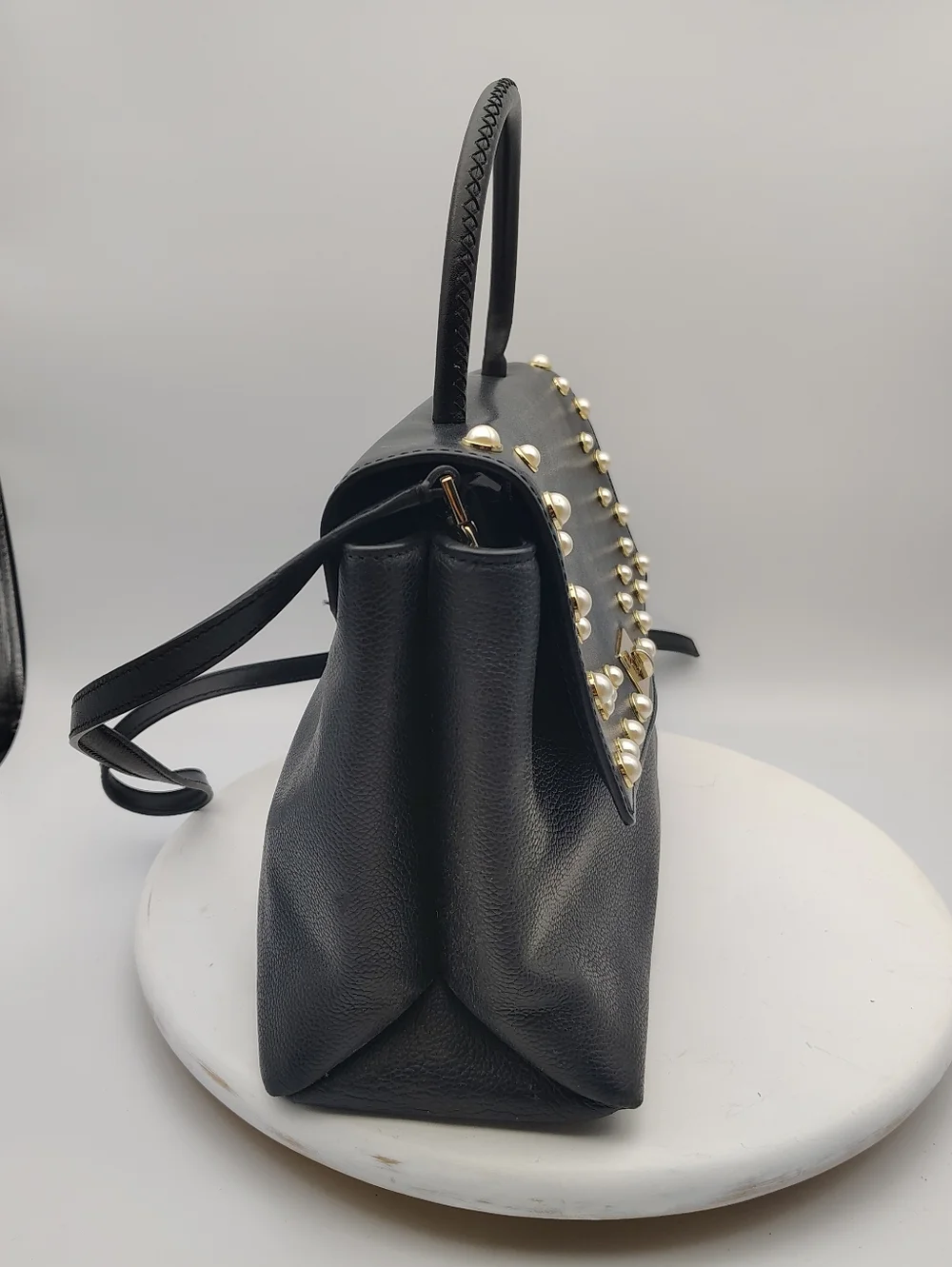 Kate Spade Pearl-Stud Embellished Leather Shoulder/Crossbody Bag In Black